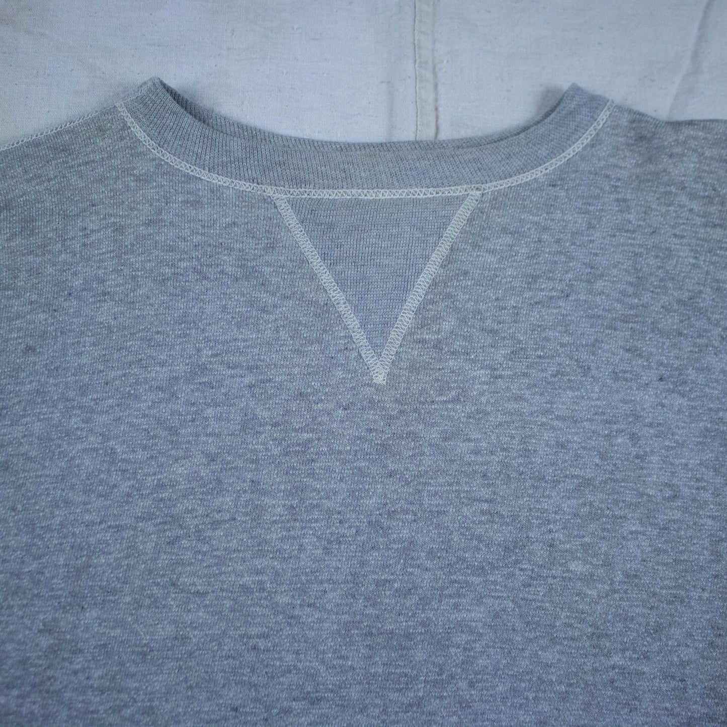 Single V Cotton Sweat
