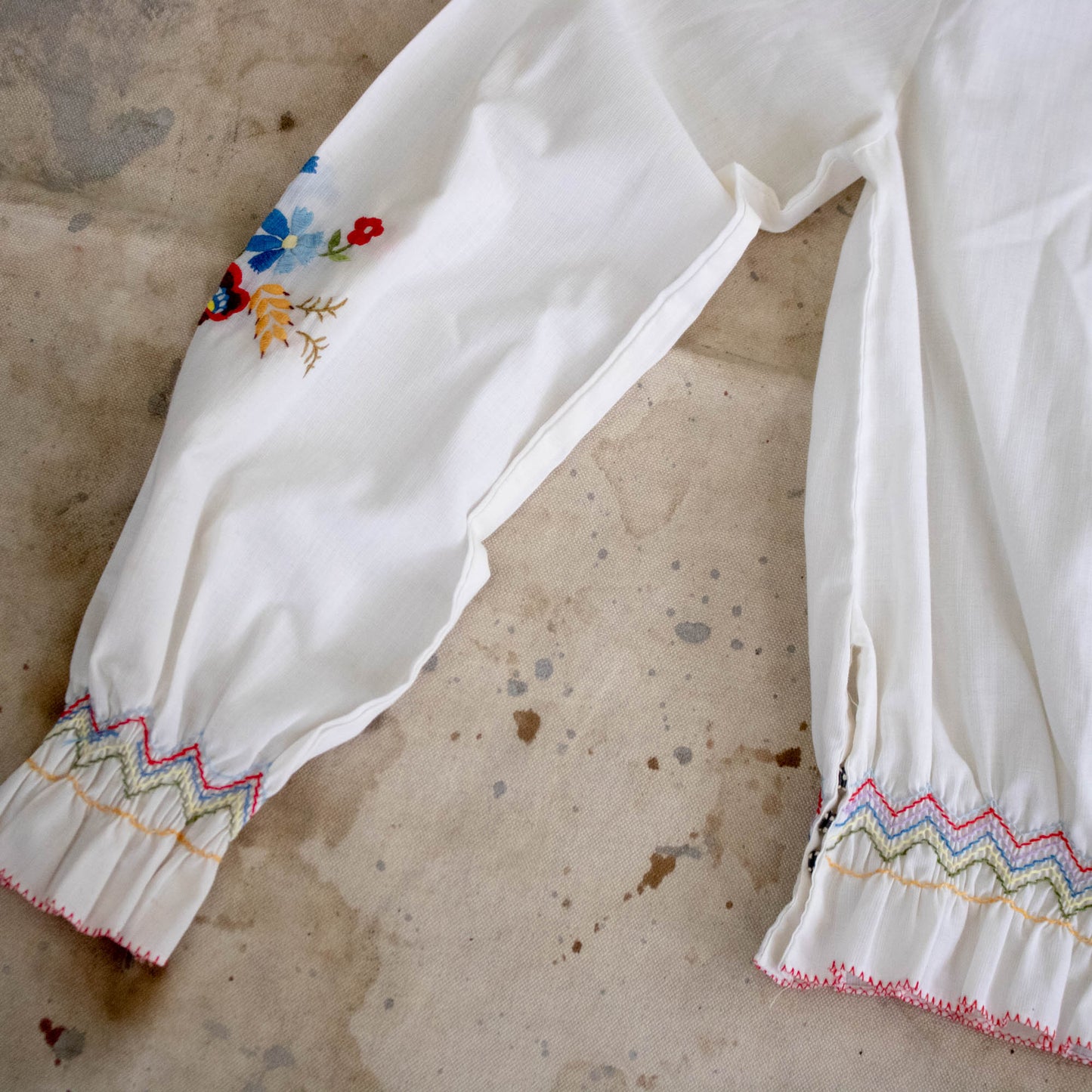 40s Hungarian Style Embroidered Blouse