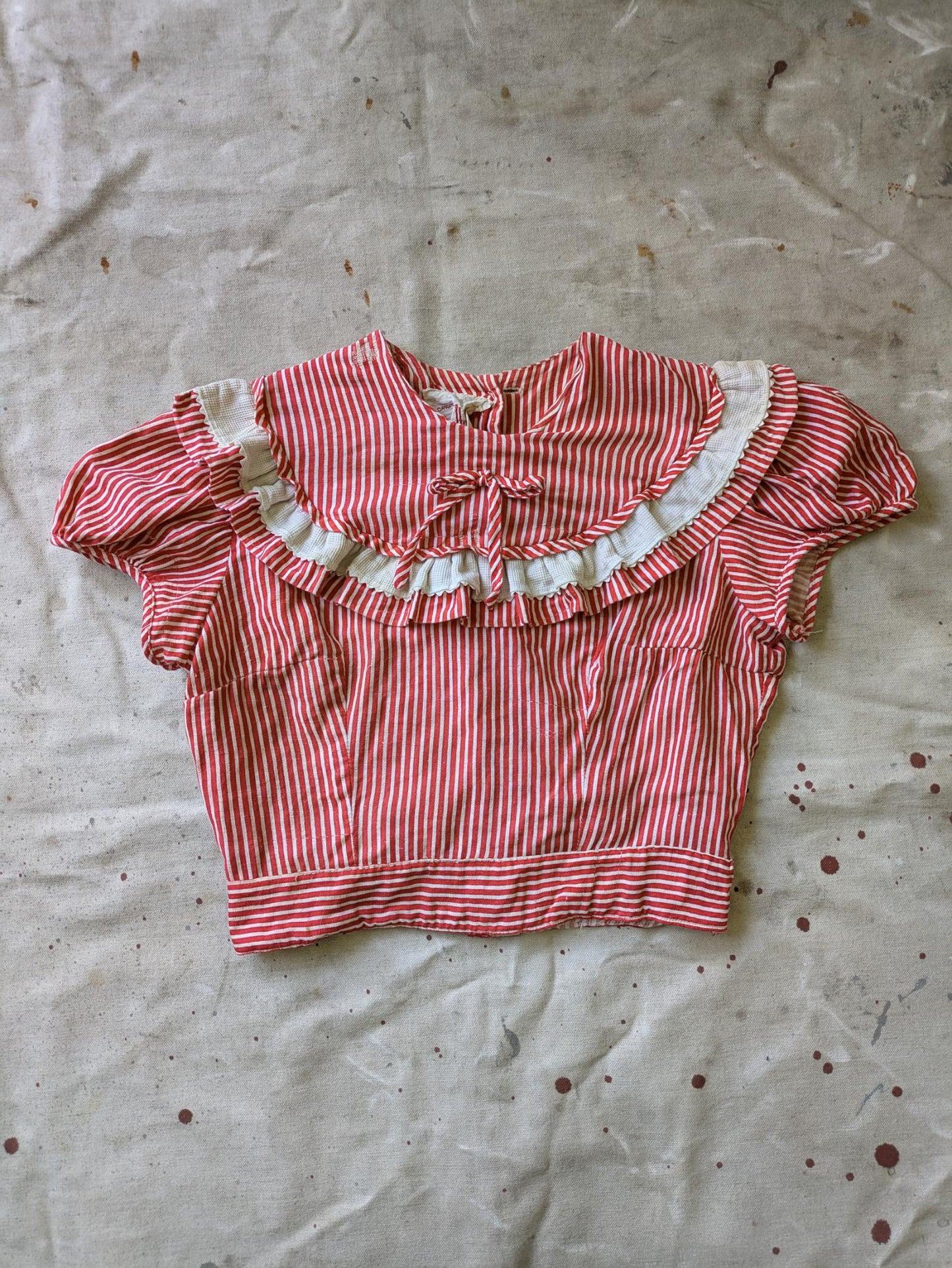 Red & White Cropped Blouse