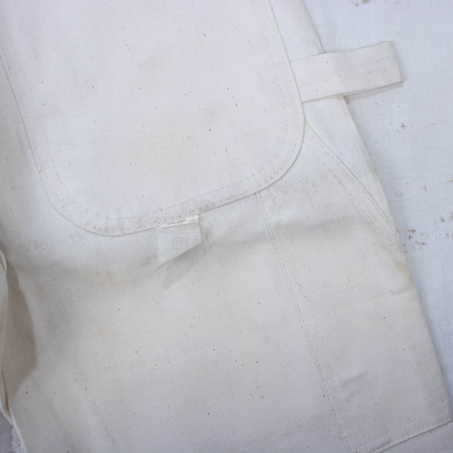 1970s Waist Size 24 Deadstock DeeCee Cream White Carpenter Pants