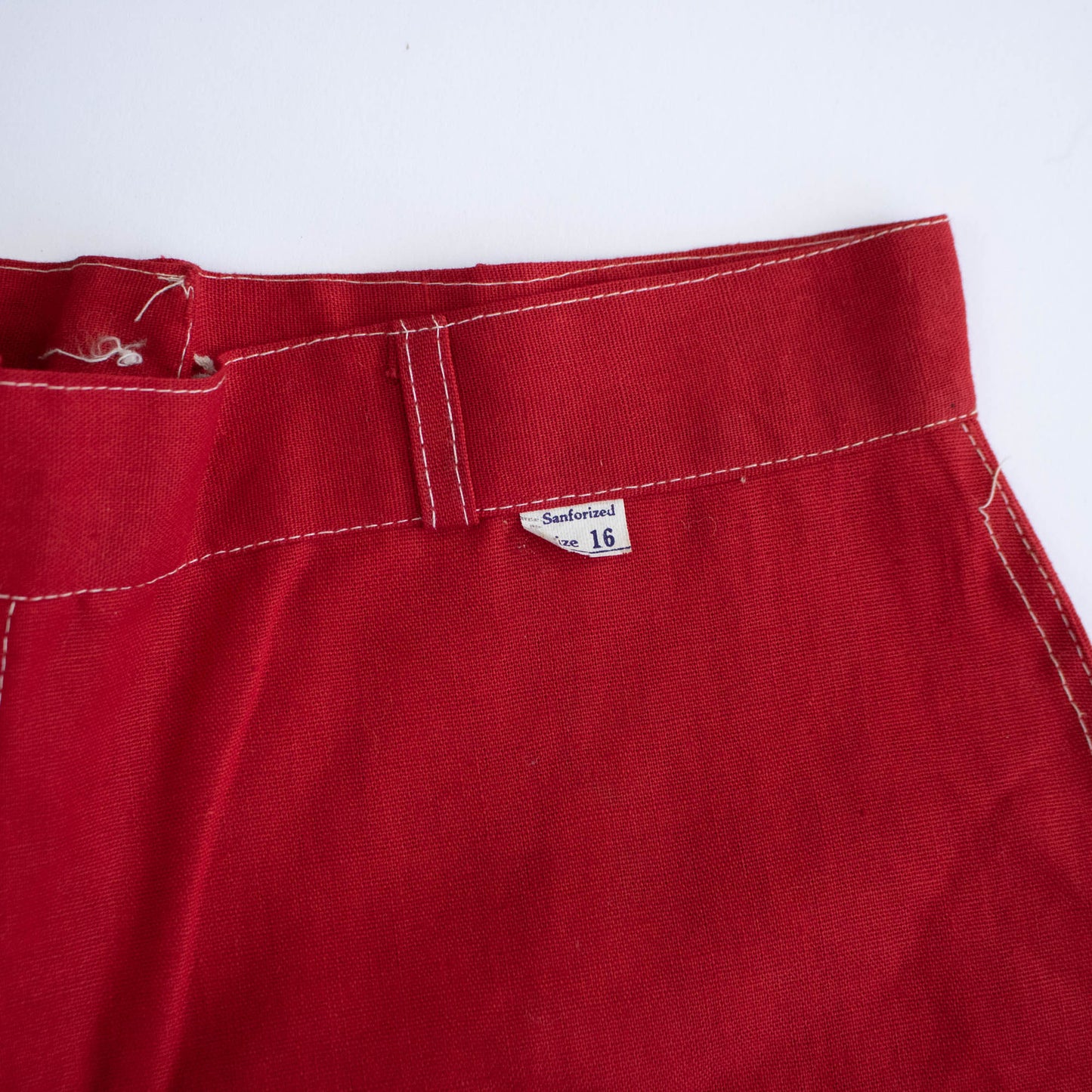 Deadstock 50s Red Cotton Shorts 30