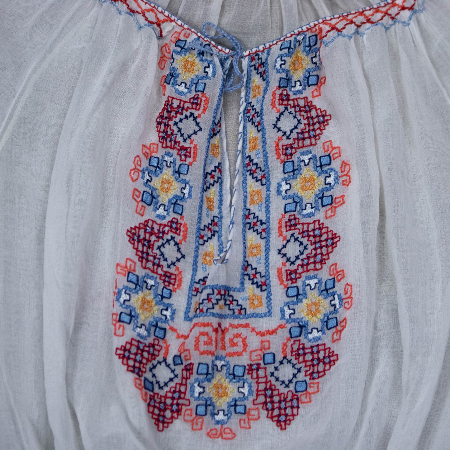40's Xs-Small-Med Embroidered Hungarian Blouse