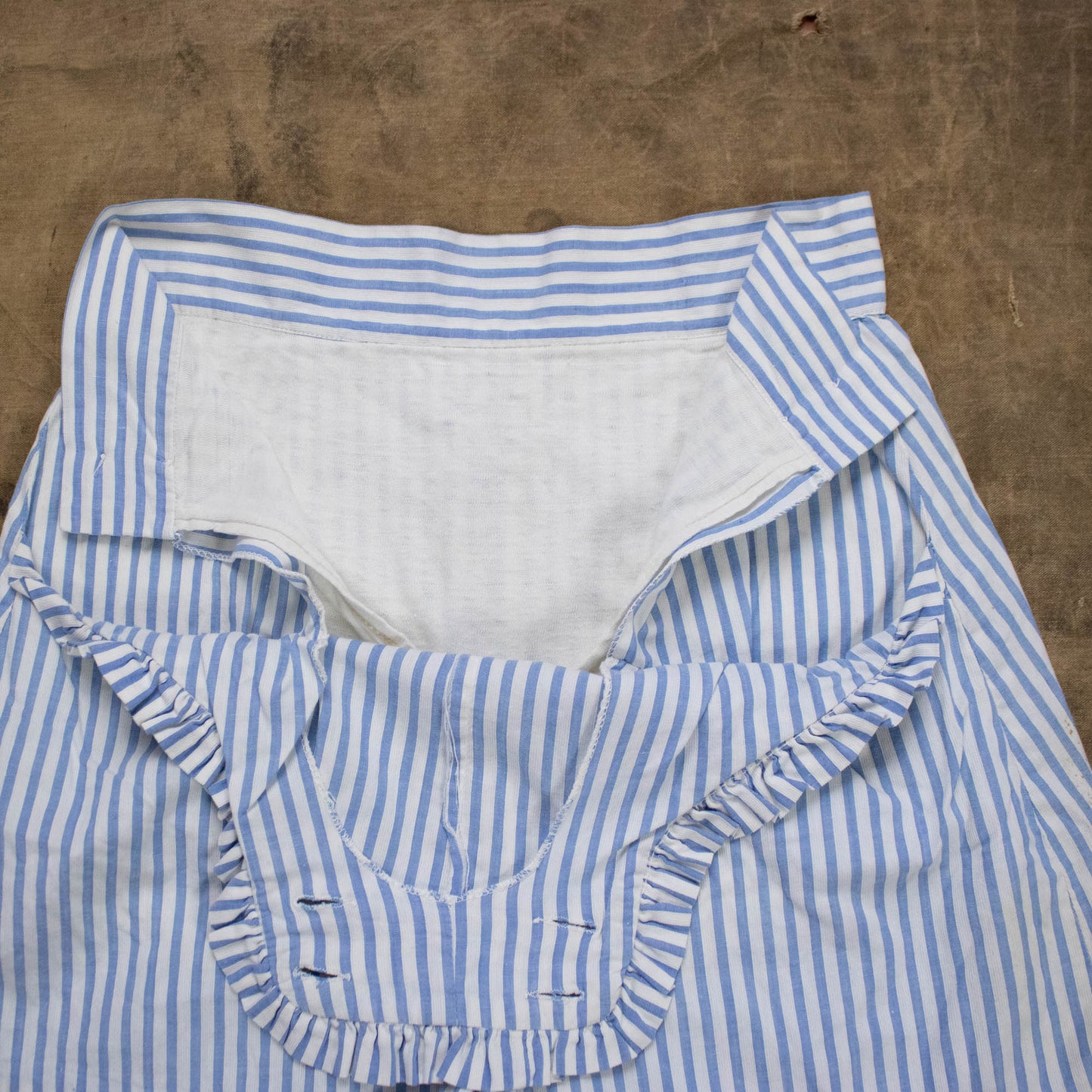 40's Catalina Ruffled Side Button Shorts