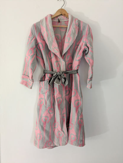1930s Pink & Gray Beacon Robe