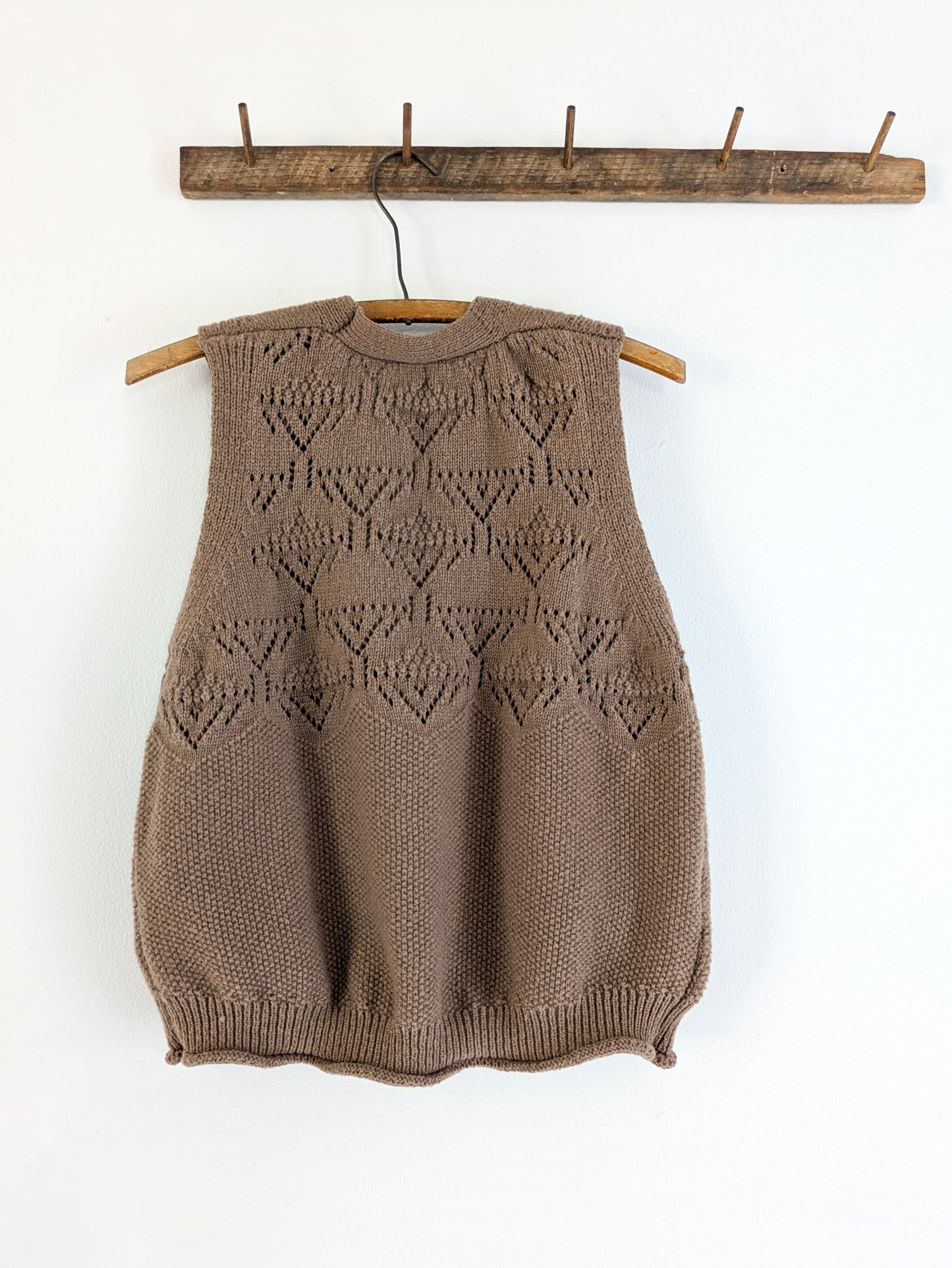Loose Knit Sweater Vest