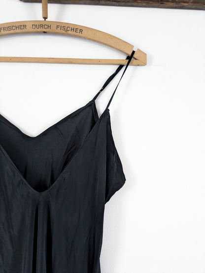 40s Black Slip