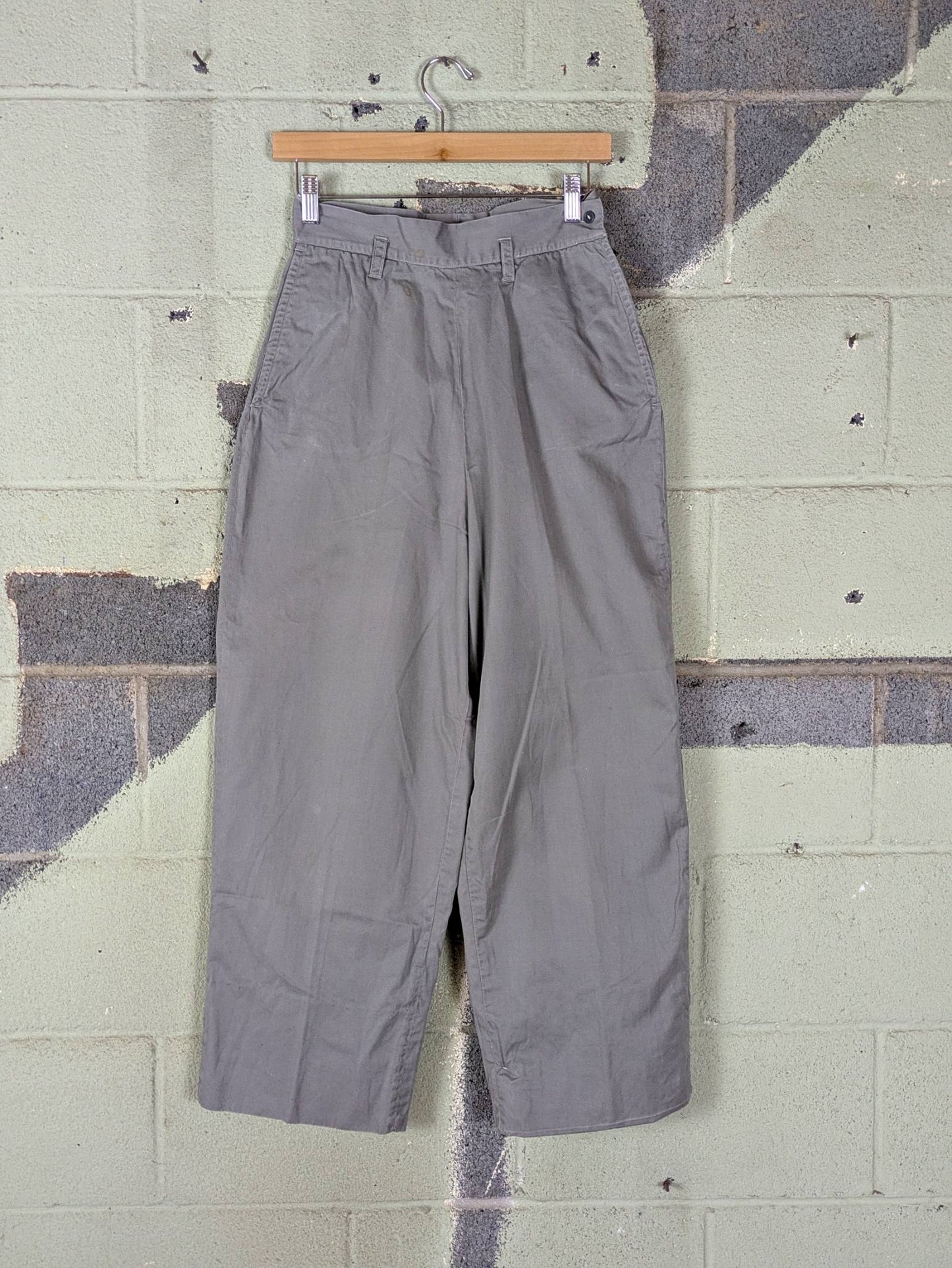 WW2 USN Nurse Uniform Set