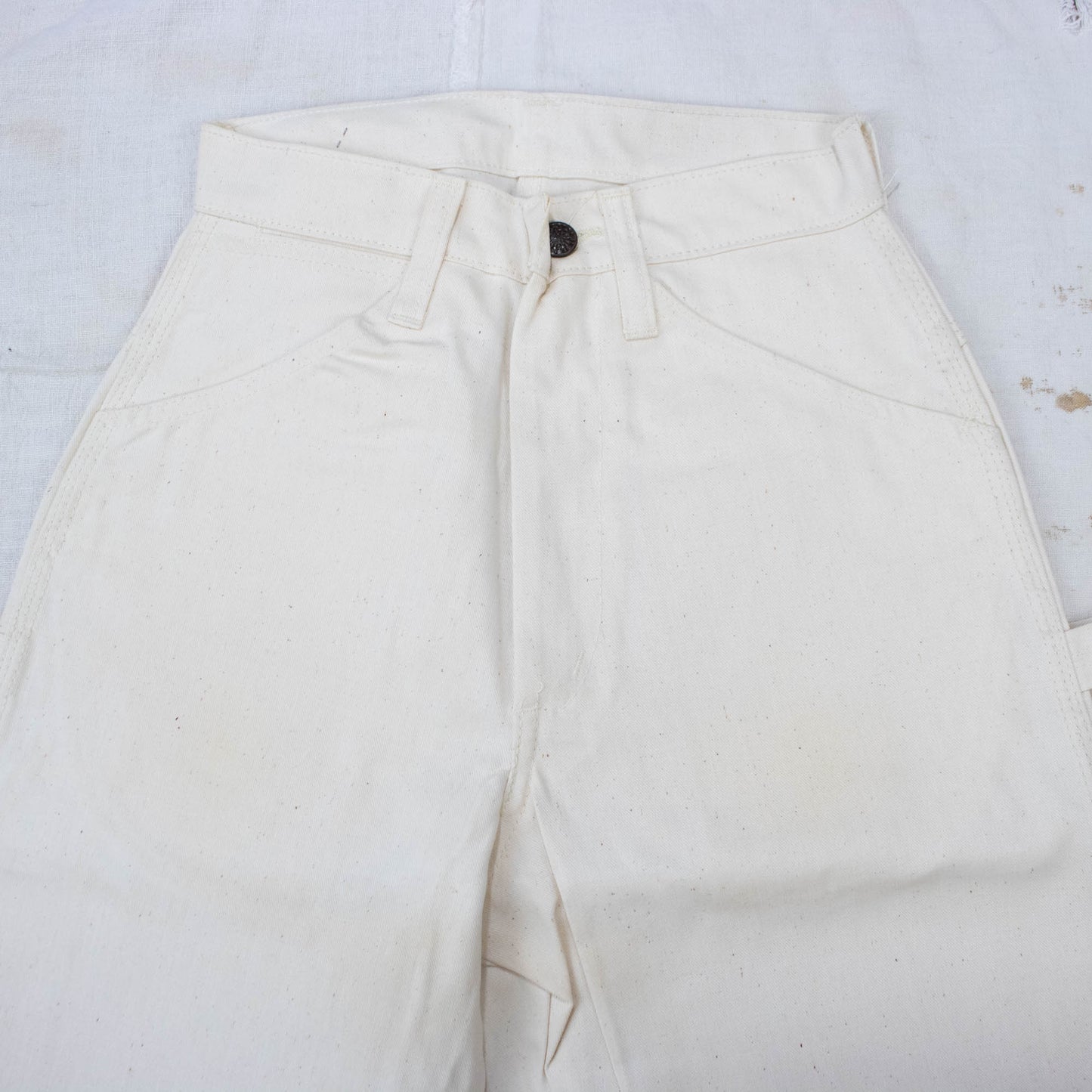 1970s Waist Size 24 Deadstock DeeCee Cream White Carpenter Pants